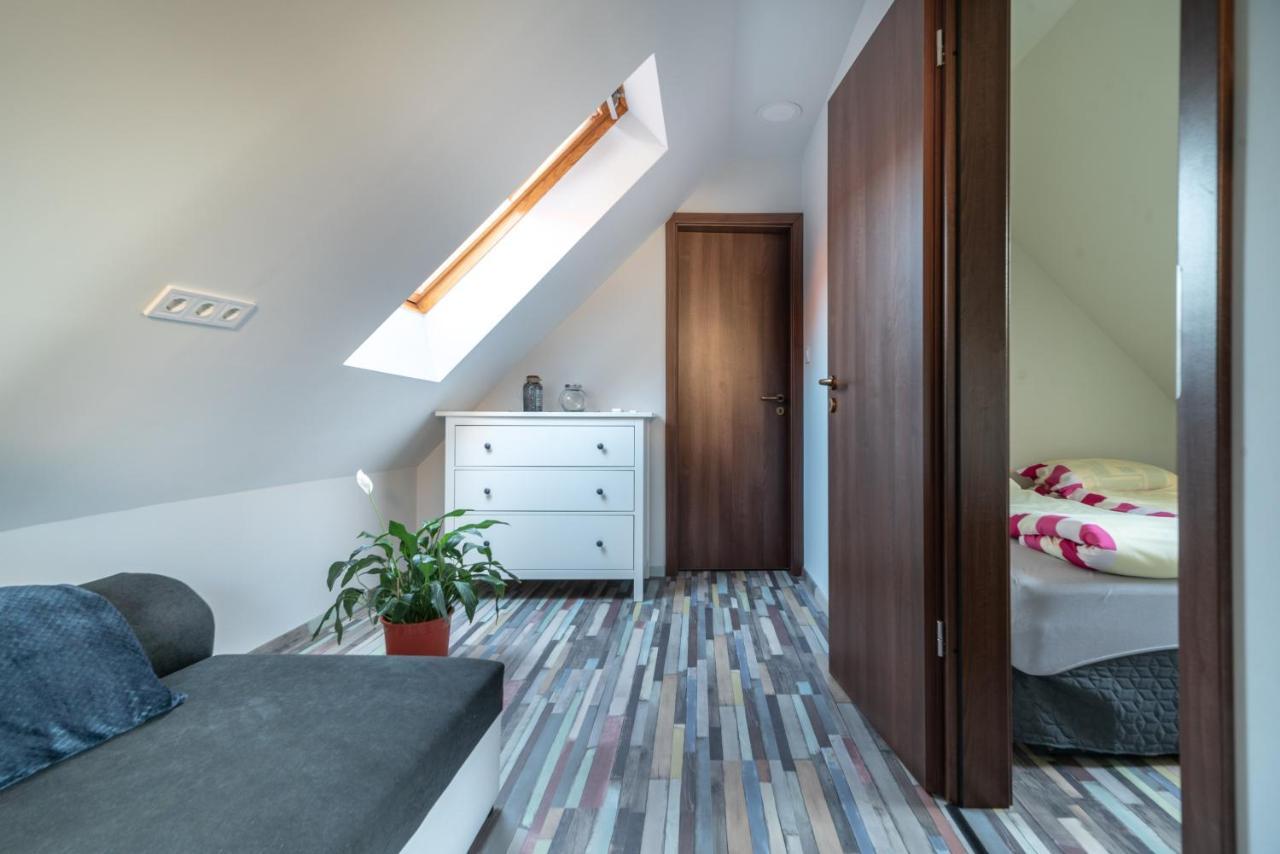 קסזטלי Buzavirag Apartman מראה חיצוני תמונה