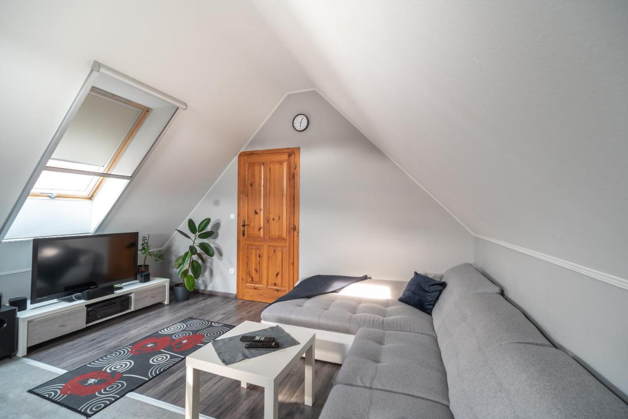 קסזטלי Buzavirag Apartman מראה חיצוני תמונה